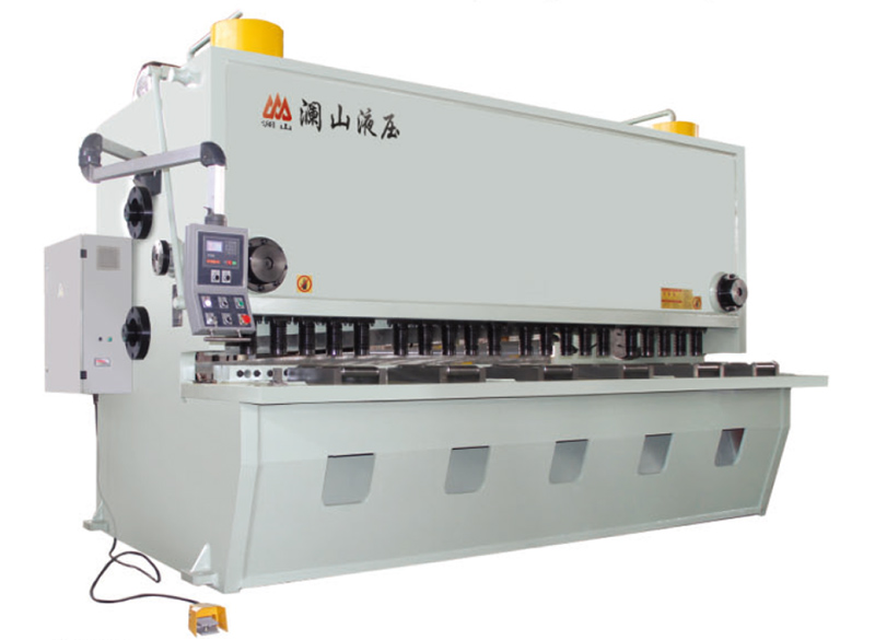 QC11K系列數(shù)控液壓閘式剪板機(jī)